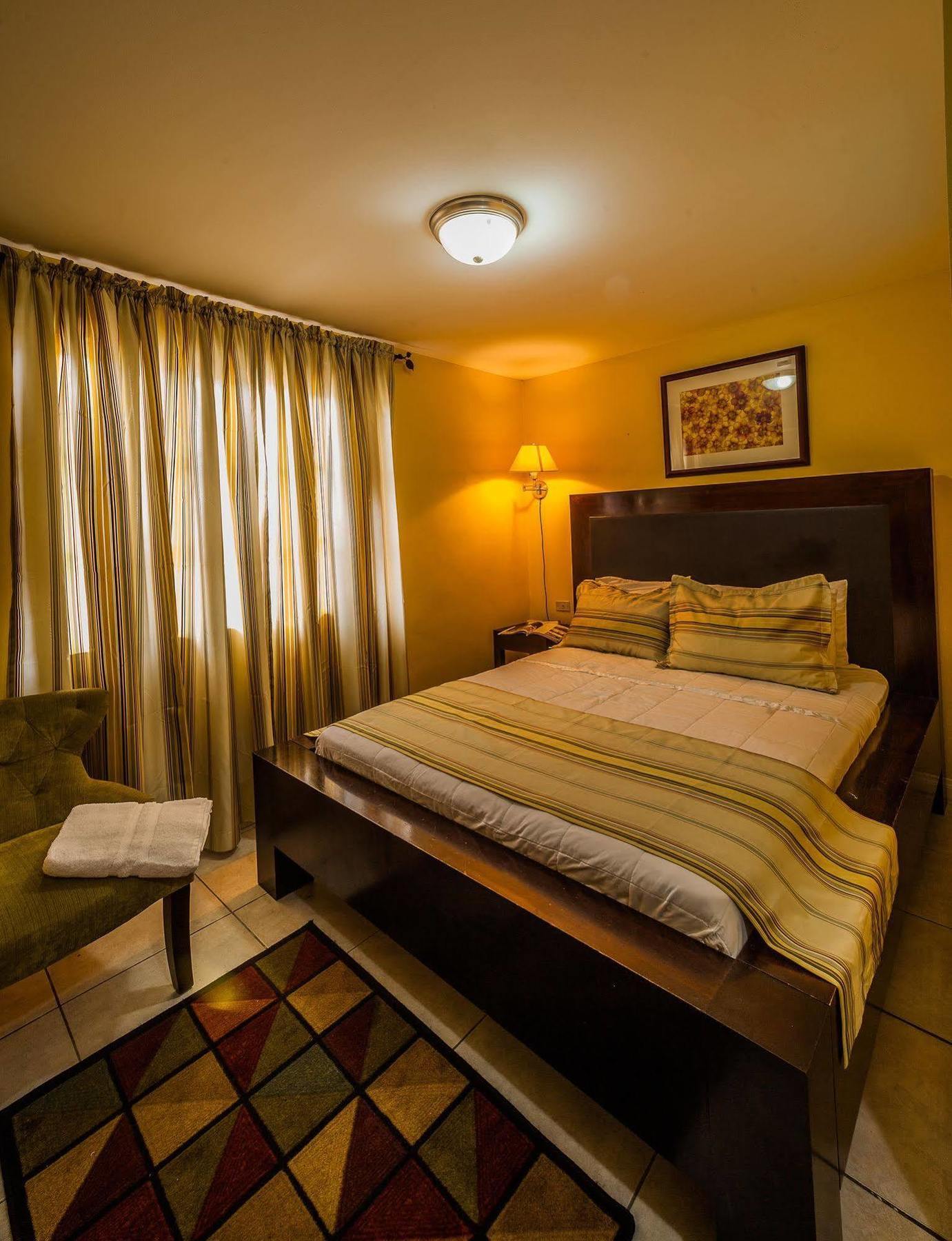 Port of Spain Inn At 87 المظهر الخارجي الصورة